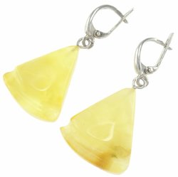 Серьги-треугольники из янтаря